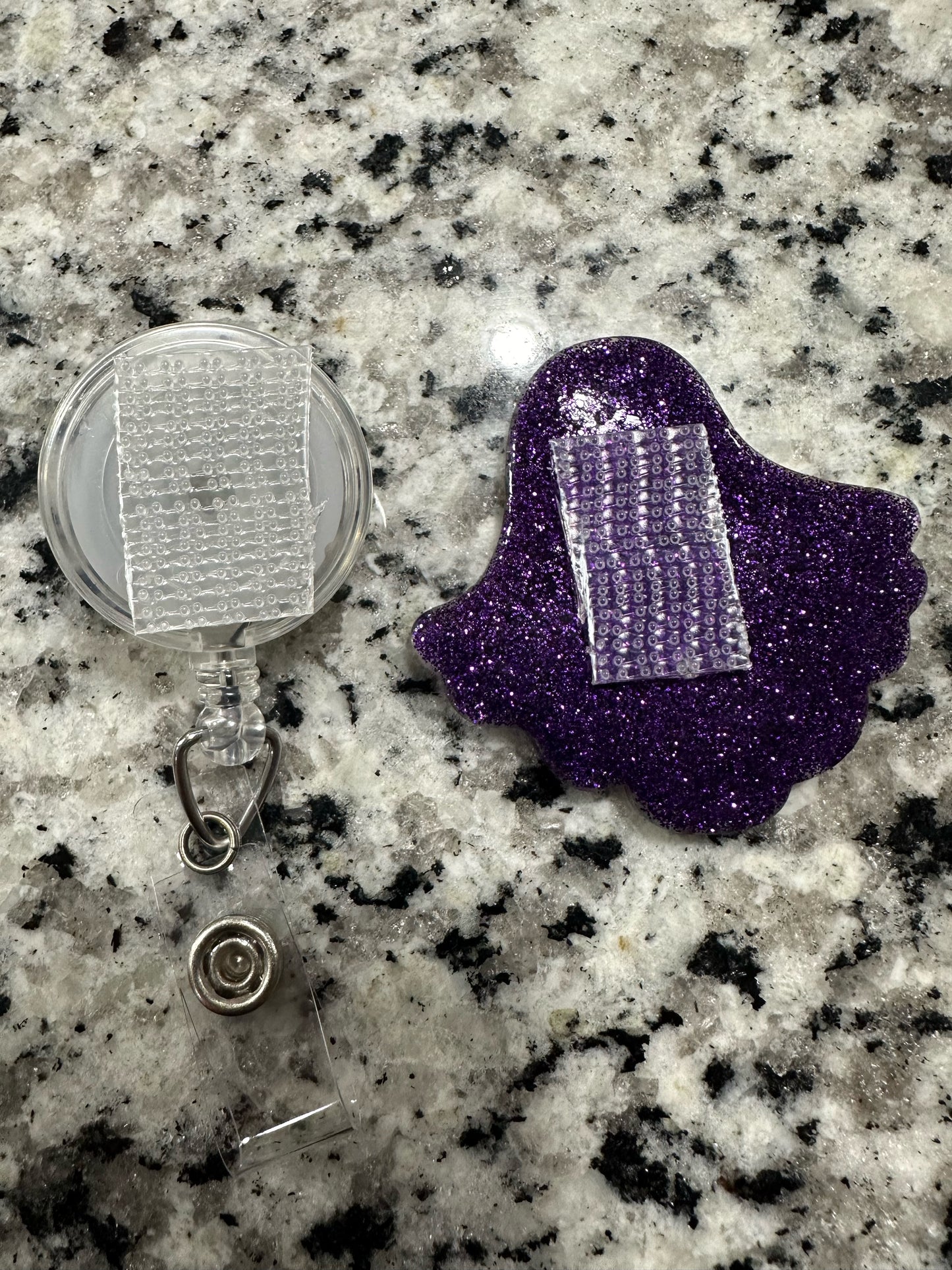CUTE INTERCHANGEABLE GHOST BADGE REEL